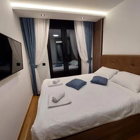 Apartment Luxury Residence, Near The Center