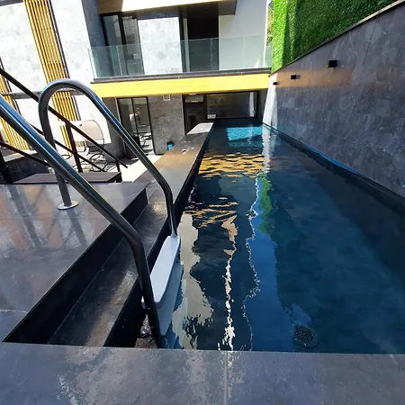 Apartment Luxury Residence, Near The Center